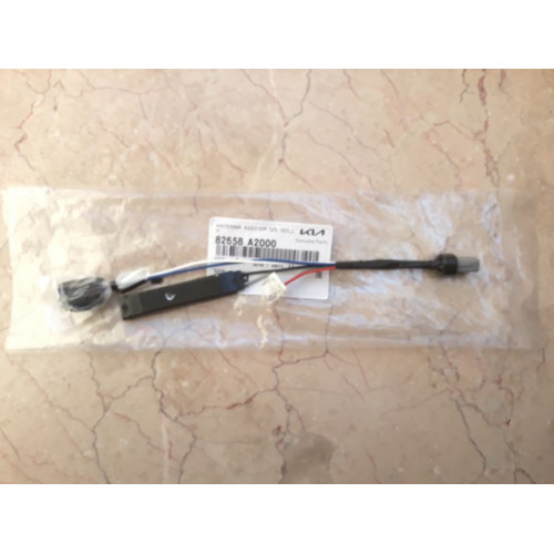 KAPI KOLU DIŞ AÇMA DÜĞME VE ANTENİ ÖN SOL KIA CEED 2012-2016