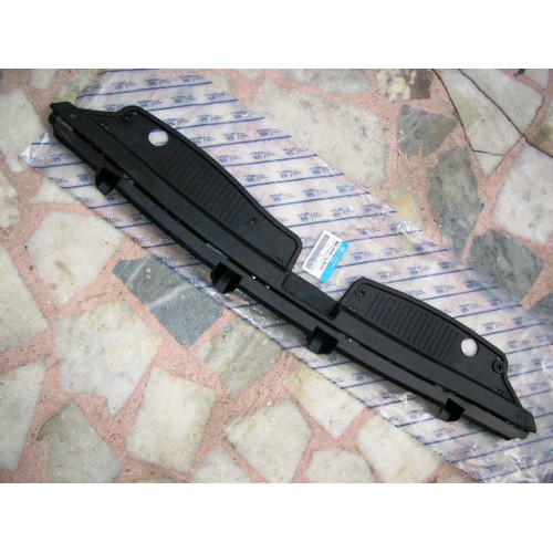 MOTOR KAPUT KİLİT VE PANEL ÜST PLASTİĞİ HYUNDAİ İ20 2012-2014